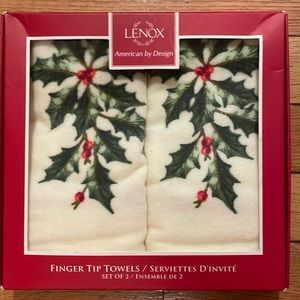 Lenox Finger Tip Towels- NEW in unopned box